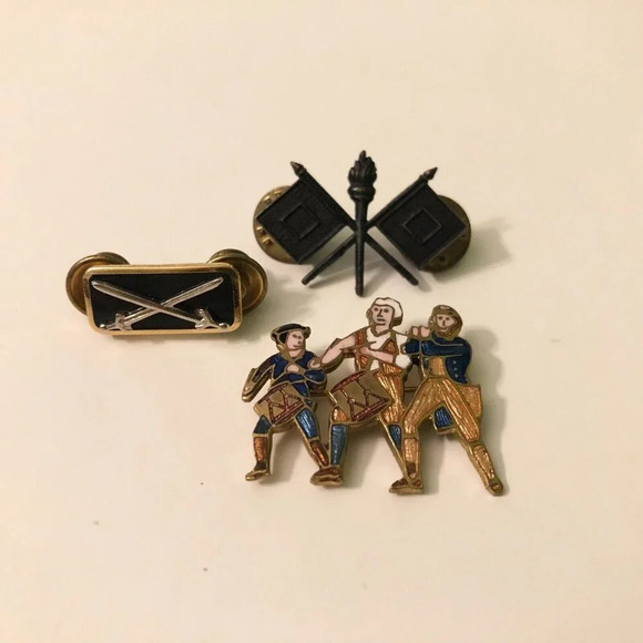 Vintage Colonial Men Pin Collar Badge  Pin Swords Drums Flute Enamel - Picture 1 of 14